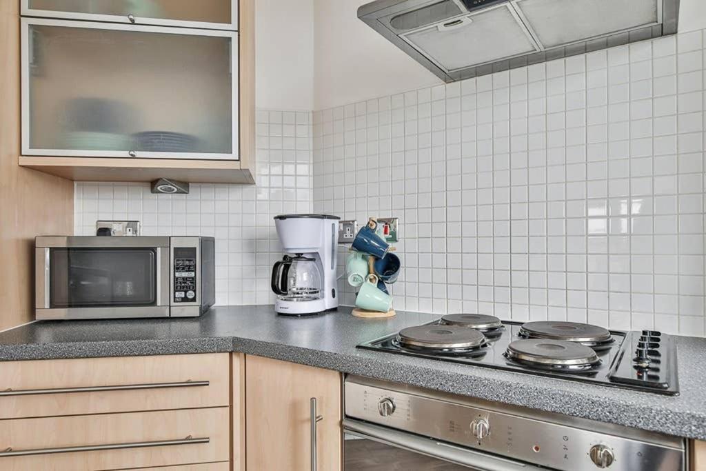 The Exclusive Gem Of Leeds - Sleeps 8アパートメント エクステリア 写真