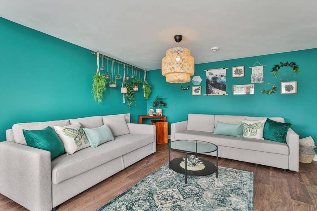 The Exclusive Gem Of Leeds - Sleeps 8アパートメント エクステリア 写真