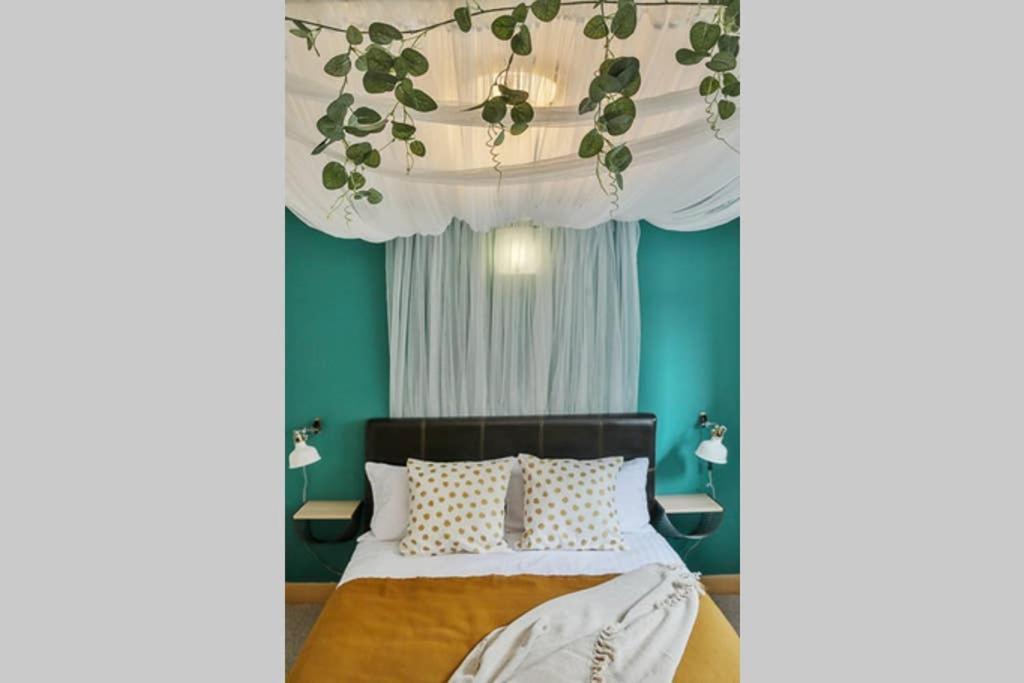 The Exclusive Gem Of Leeds - Sleeps 8アパートメント エクステリア 写真