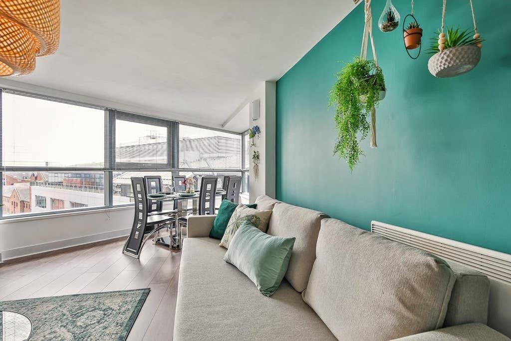 The Exclusive Gem Of Leeds - Sleeps 8アパートメント エクステリア 写真